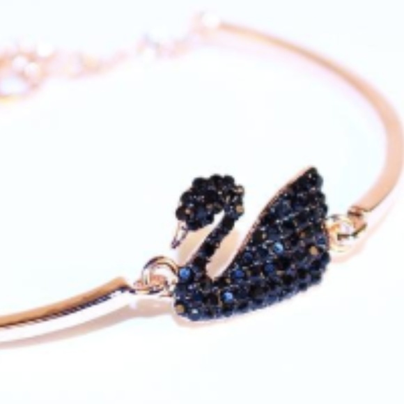 Swarovski Swan Bracelet - Picture 3 of 4